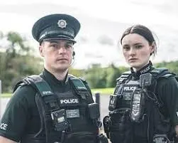 《警之光 第二季》：黑暗中闪耀的希望，正义之光再临